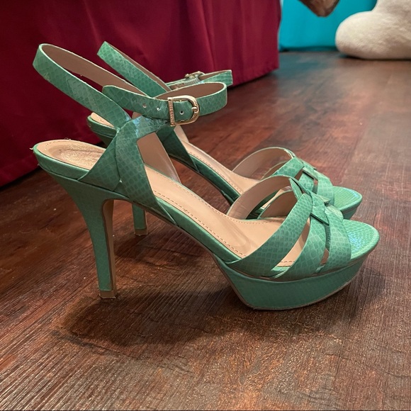 Vince Camuto Toledo Mojito Snake Patent Heels - Picture 4 of 9